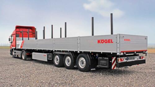 Бортовой прицеп Kögel